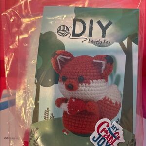 DIY Lovely Fox Crochet Kit - Red and White